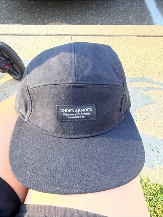 Under Armour Other - Under Armour Men's Black Five-Panel Camp Cap / Hat